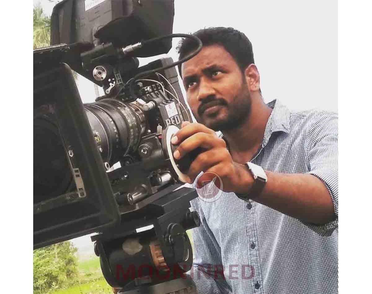 Director Poo Sivaprakasam MooninRed