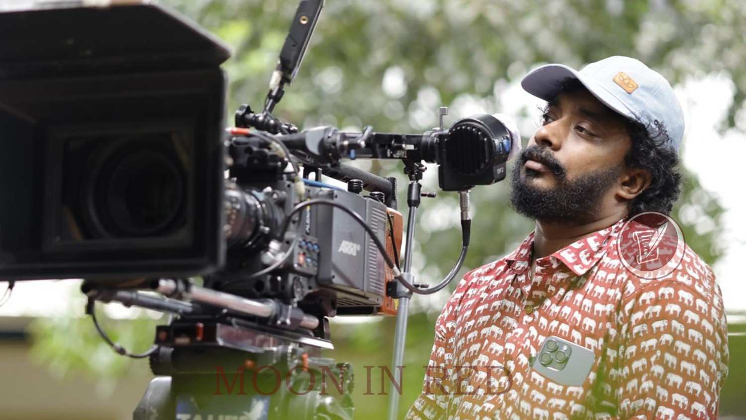 Saneesh Stantly_Mooninred