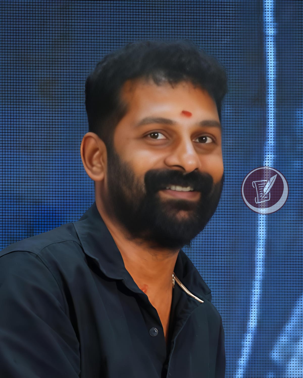 Shajie Naduvil_Mooninred